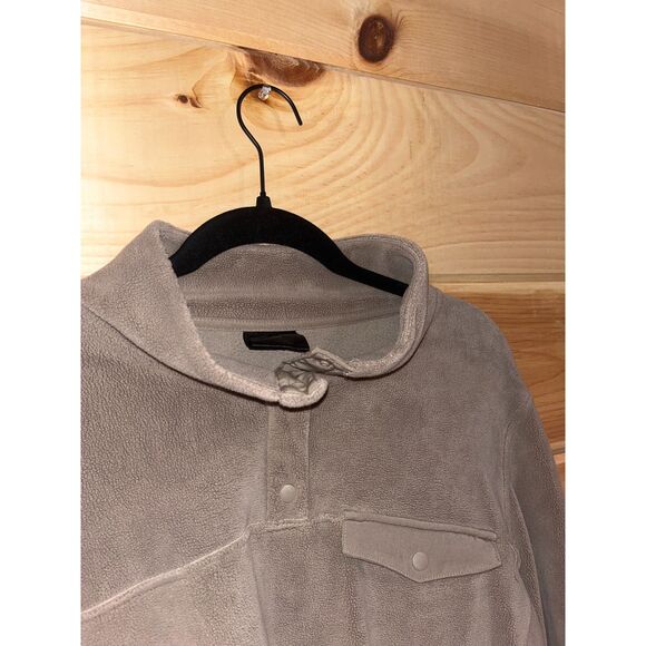 Fleece Pullover - Picture 2 of 4